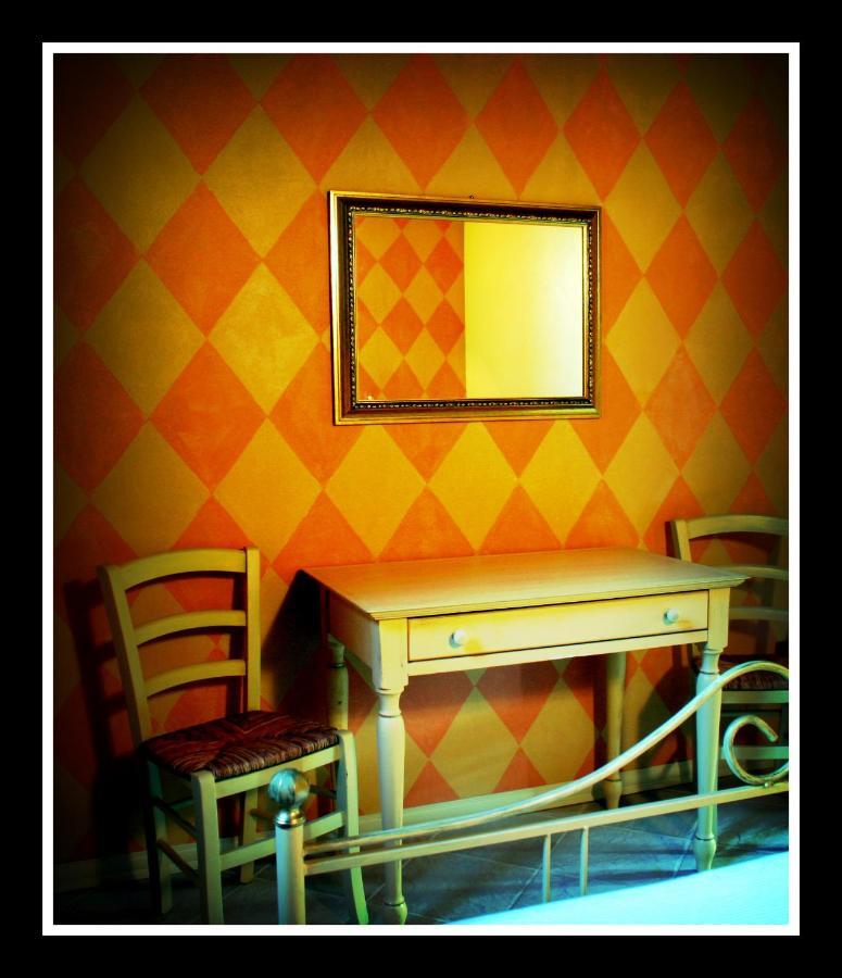 Melazzo Villa Scati Bed And Breakfast الغرفة الصورة